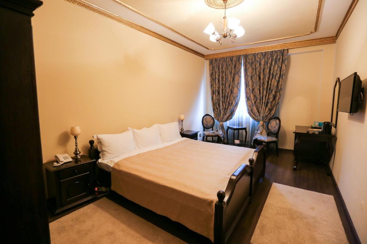 Hotel Kreta Галац Экстерьер фото